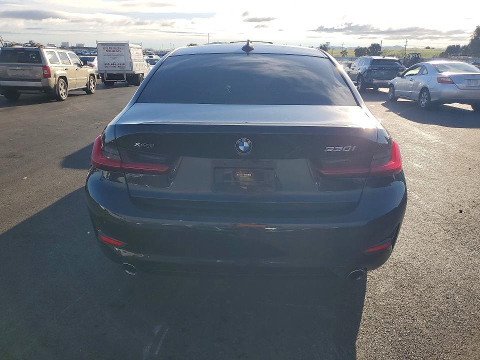 2021 BMW 330xi