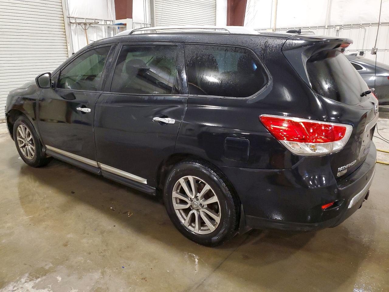 2015 Nissan Pathfinder s