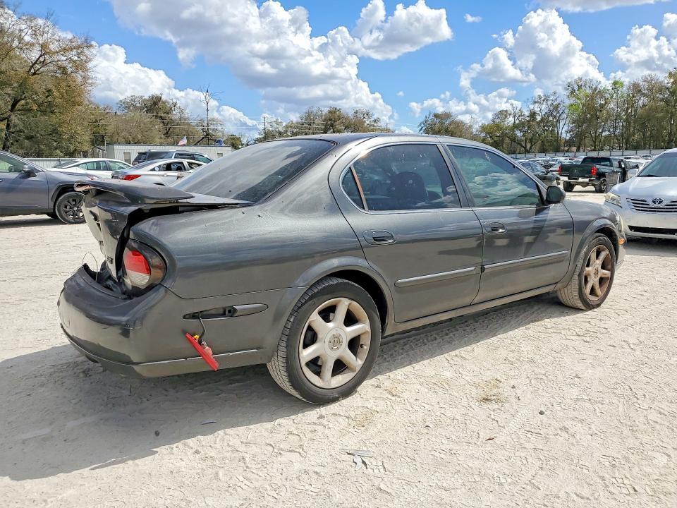 2001 Nissan Maxima gxe