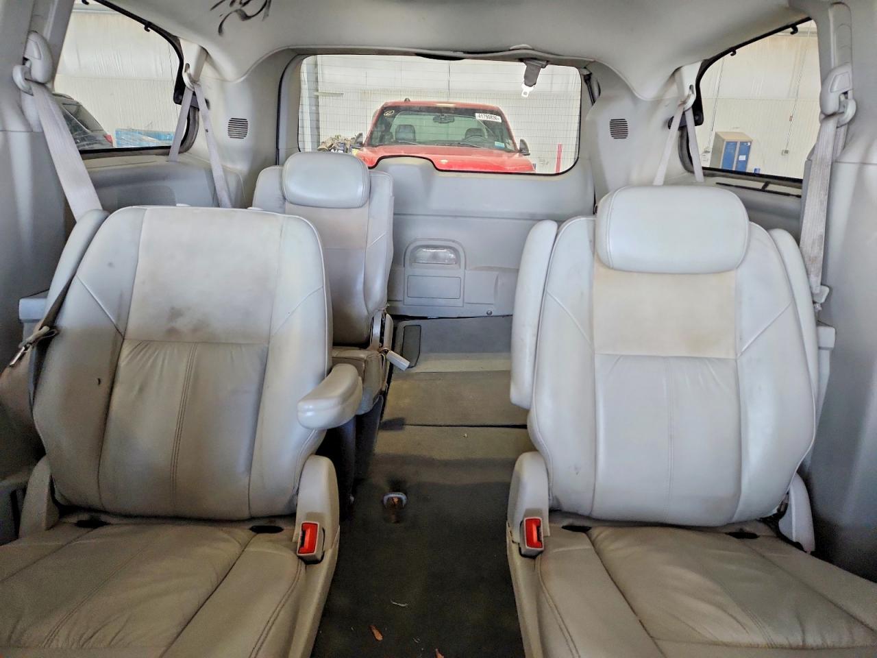 2008 Chrysler Town & Country Limited