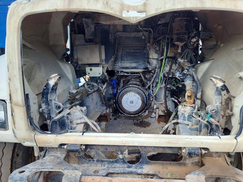 2013 Mack 700 GU700