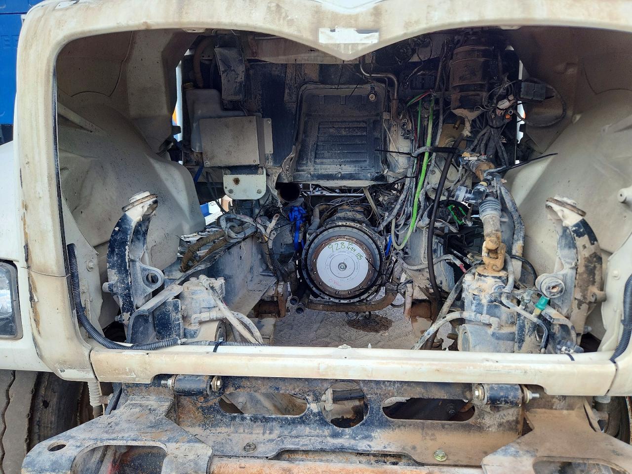 2013 Mack 700 GU700