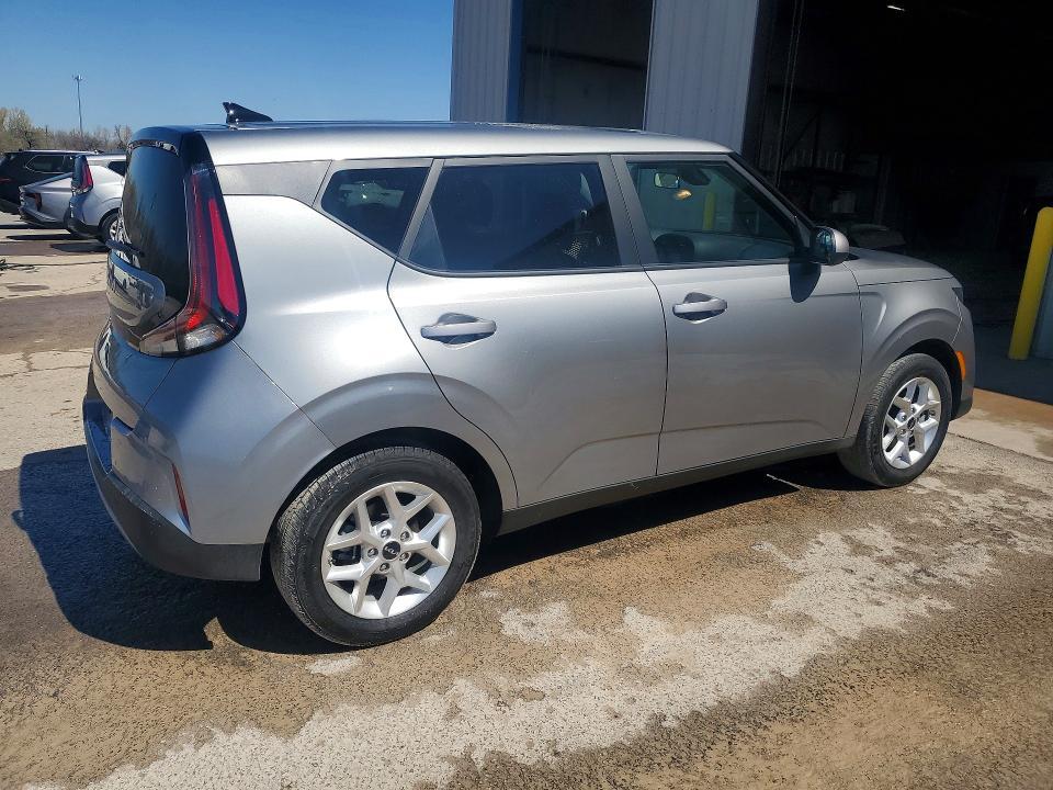 2025 KIA Soul lx