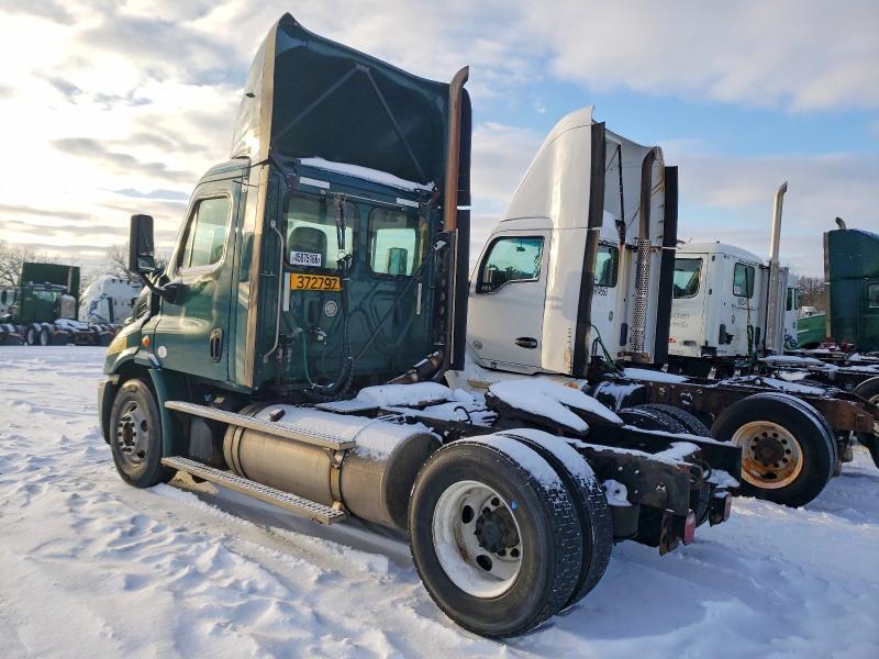 2018 Freightliner Cascadia 113