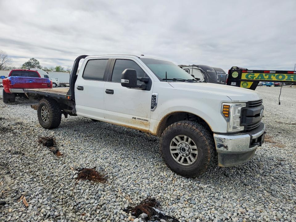 2018 Ford F250 Flatbed Truck