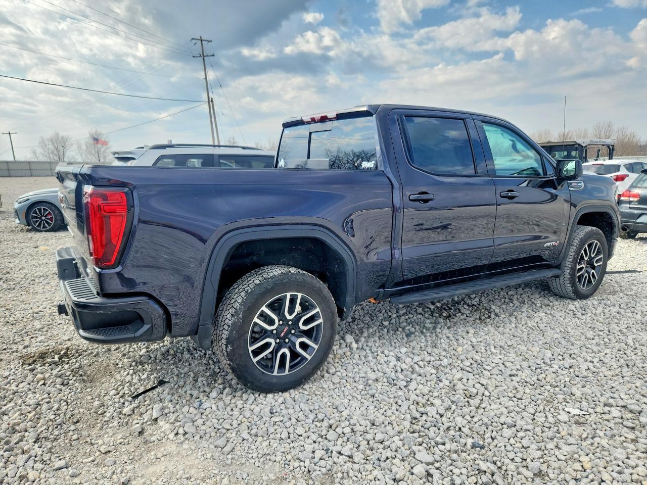 2025 GMC Sierra K1500 AT4