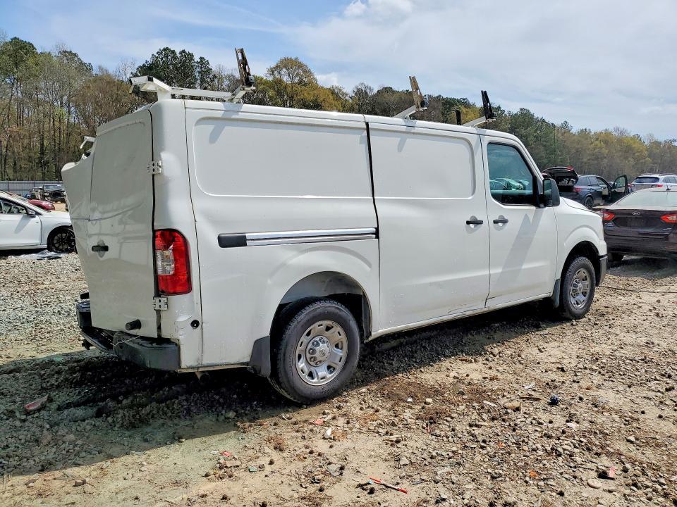 2017 Nissan NV 2500 HD SV