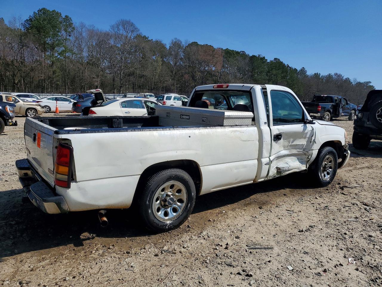 2005 GMC New Sierra C1500