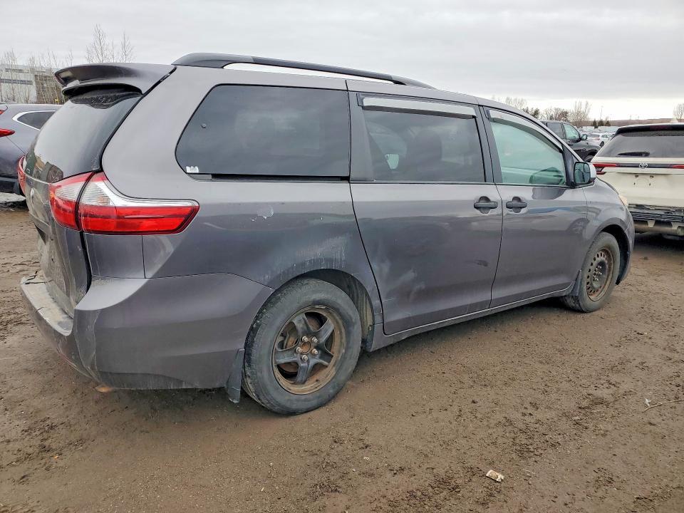 2015 Toyota Sienna l 7-passenger