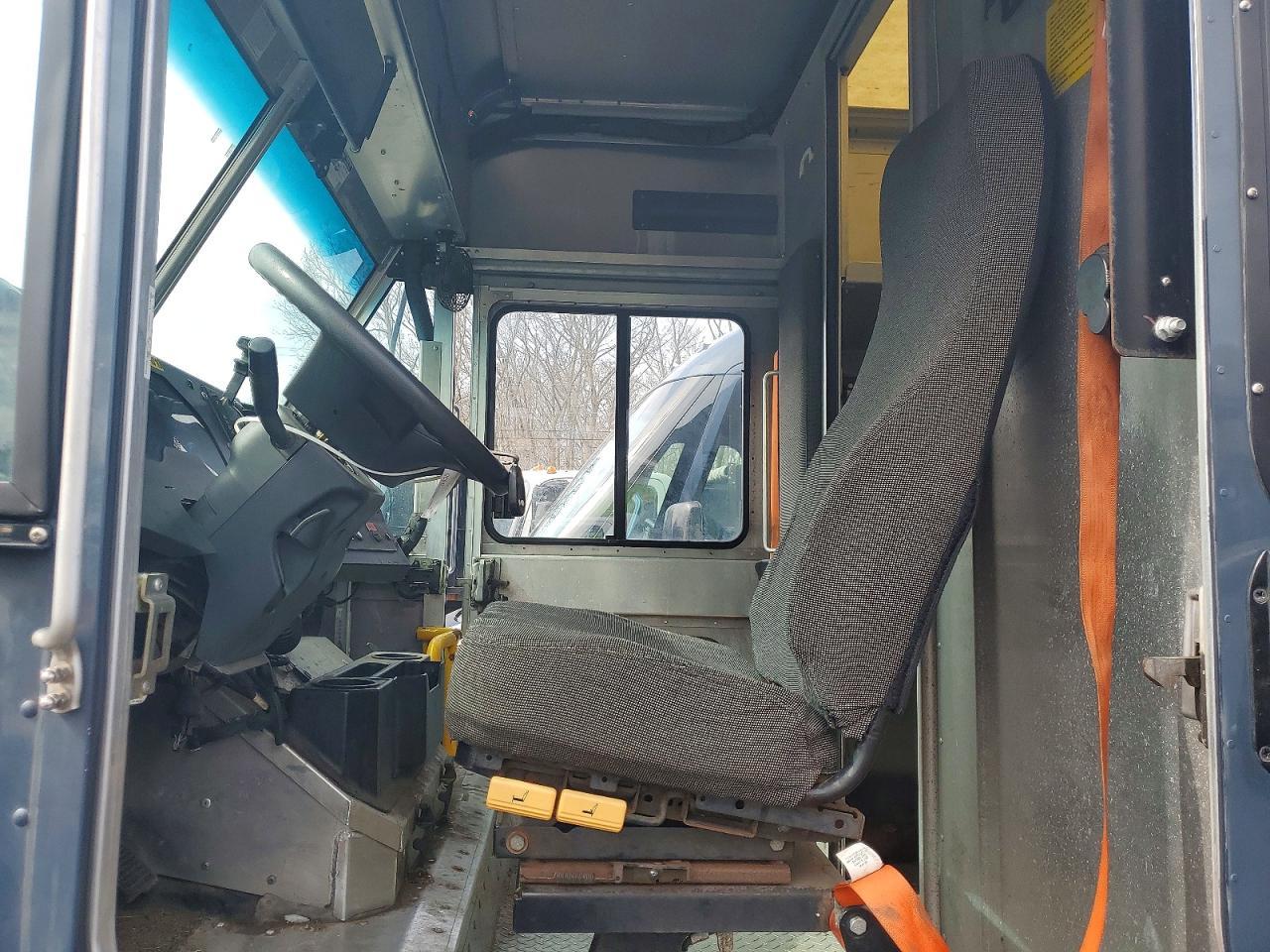 2021 Ford F59 Delivery Truck