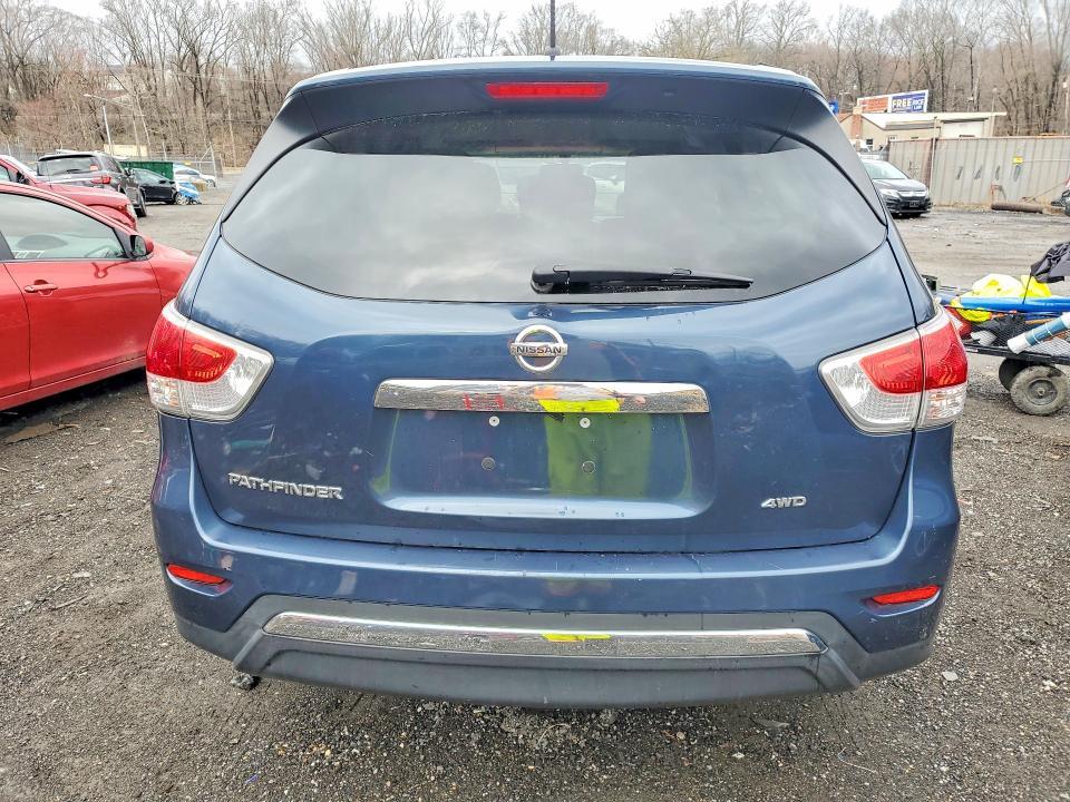 2014 Nissan Pathfinder s