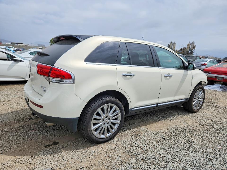 2013 Lincoln Townhouse MKX