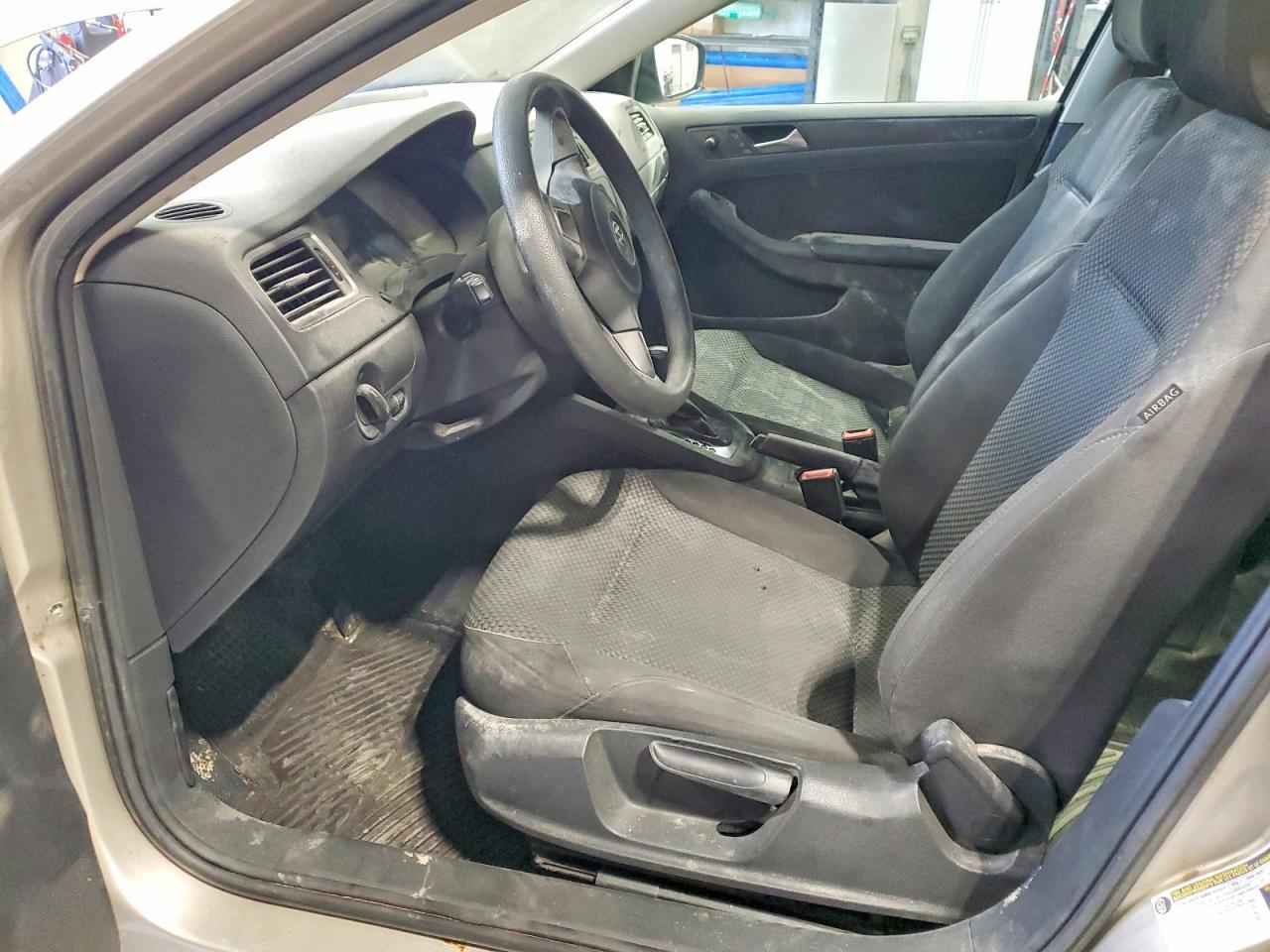 2013 Volkswagen Jetta Base