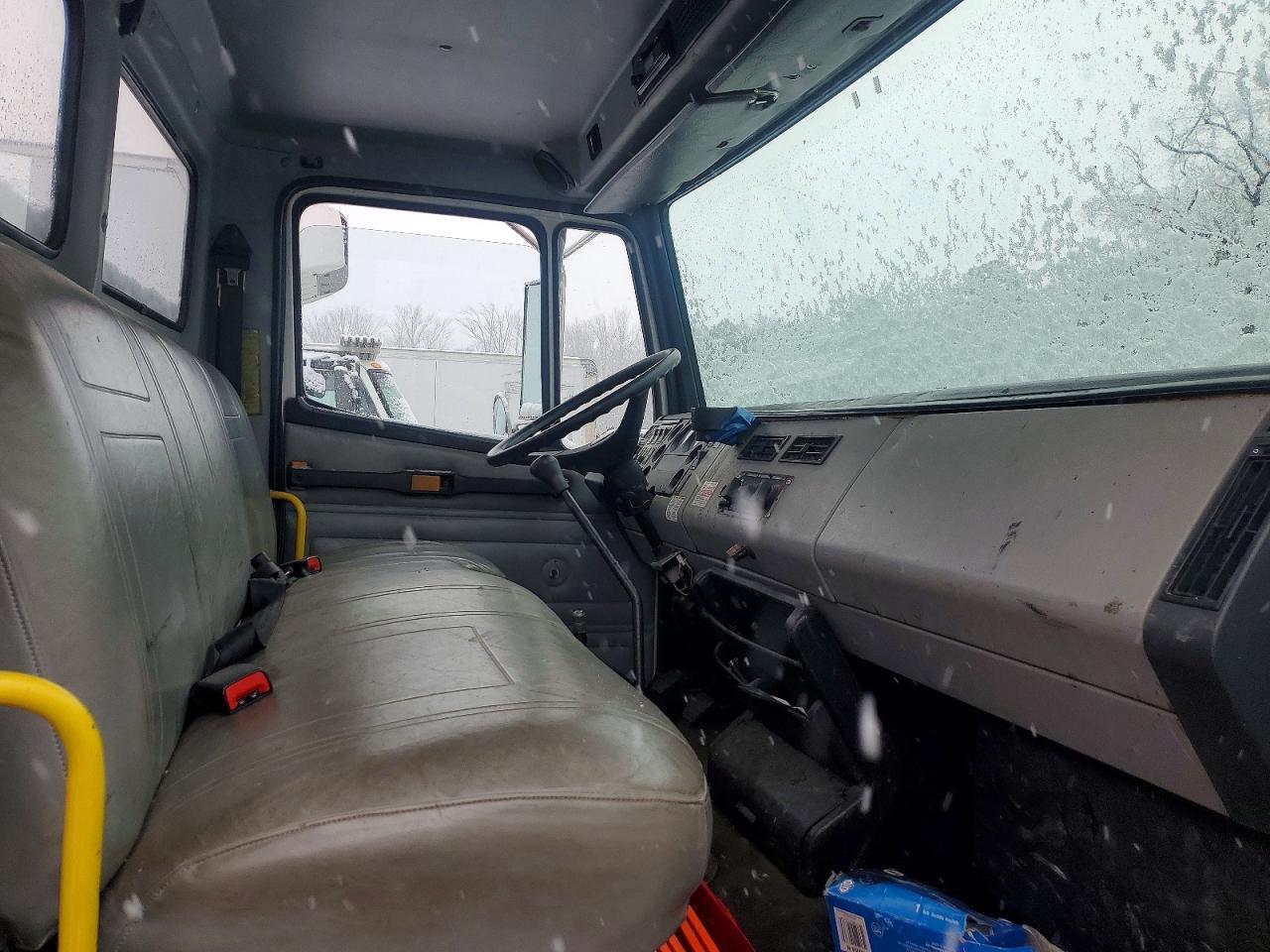 1993 Freightliner FL70