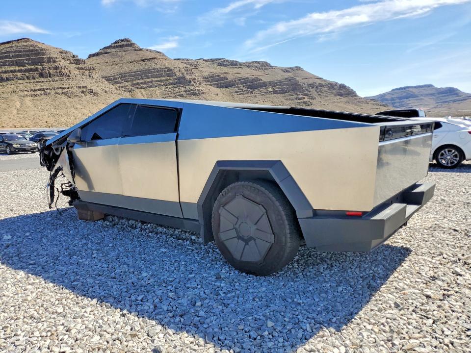 2025 Tesla Cybertruck