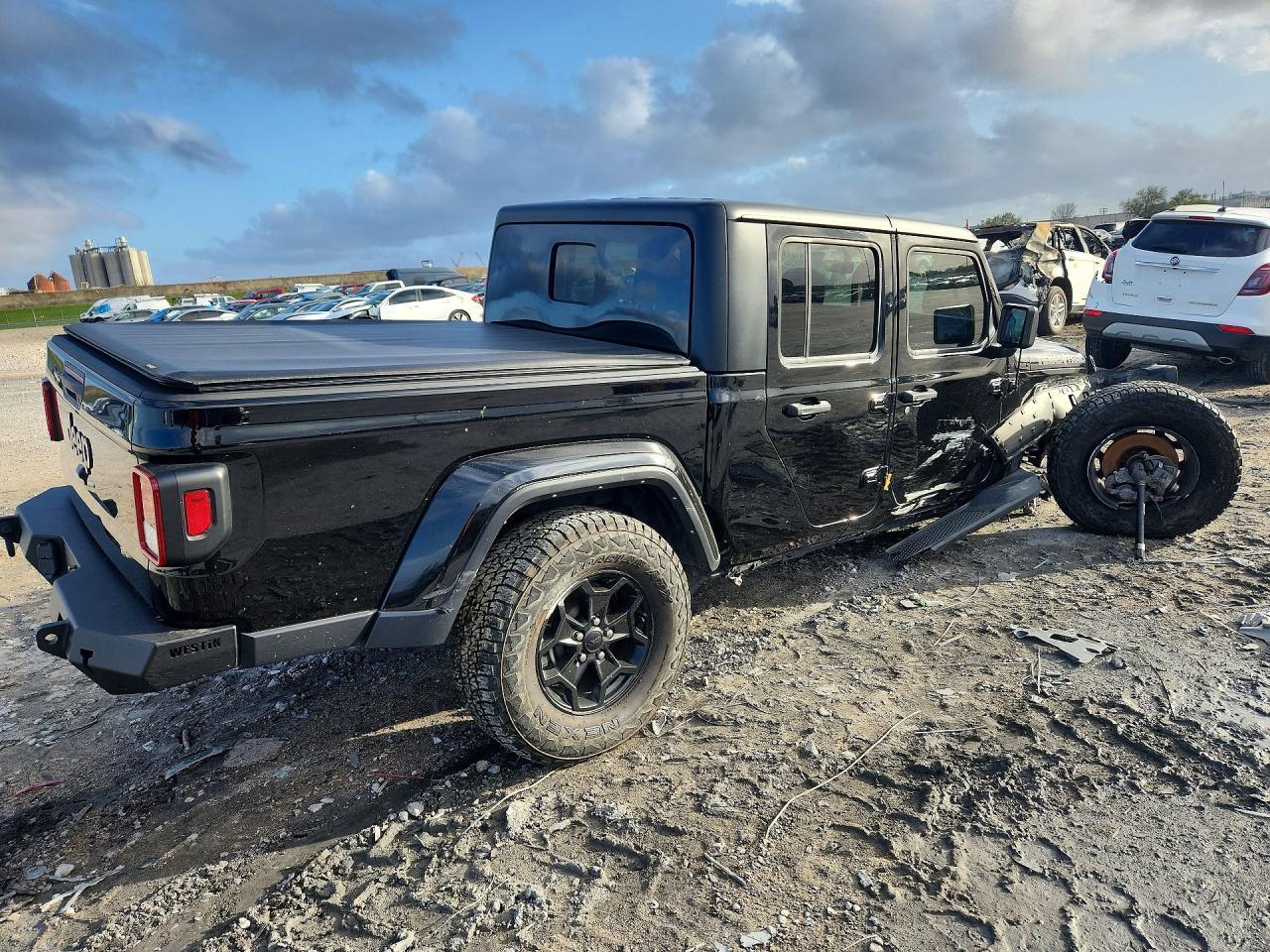 2022 Jeep Gladiator Sport