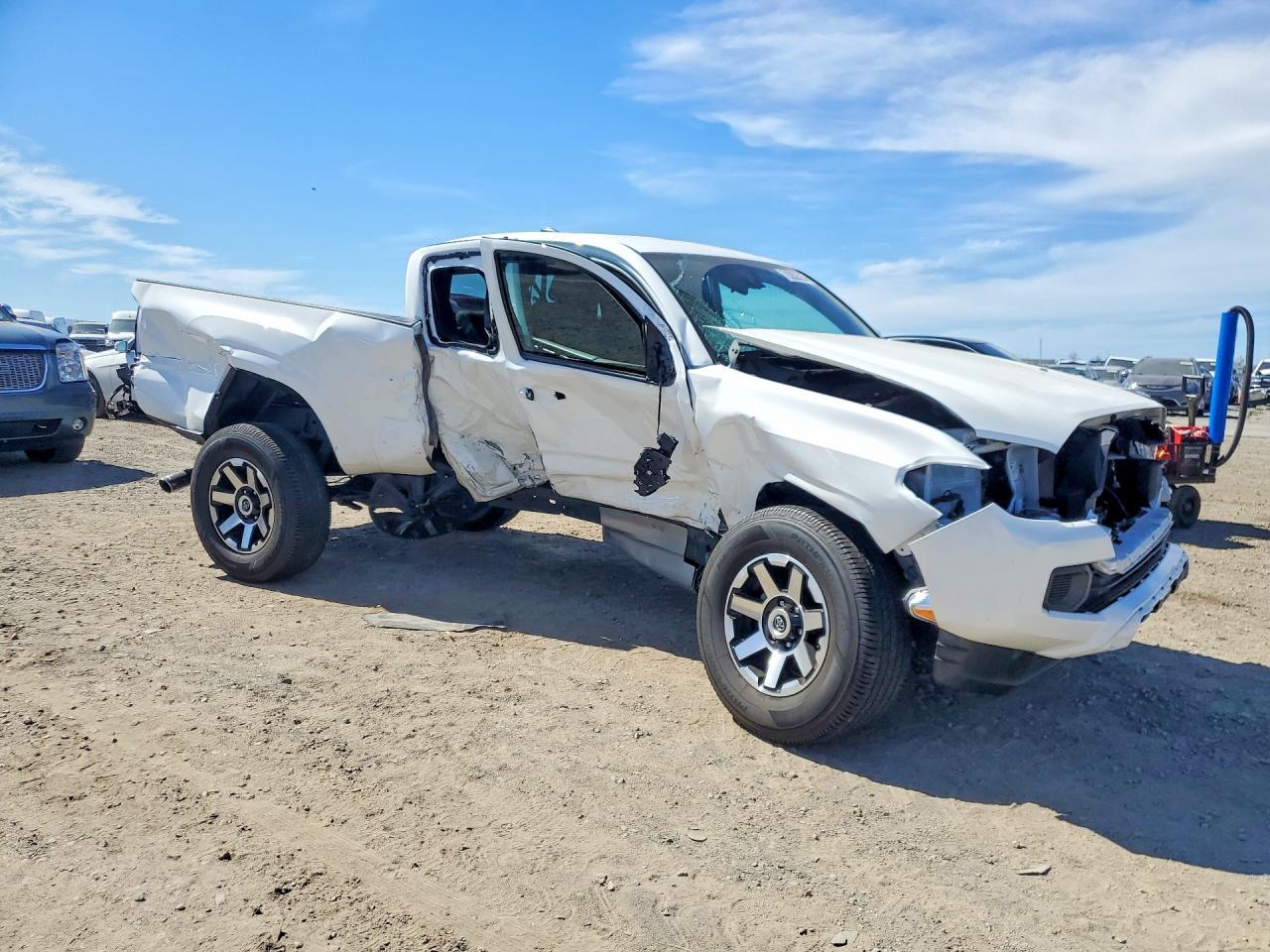 2022 Toyota Tacoma SR