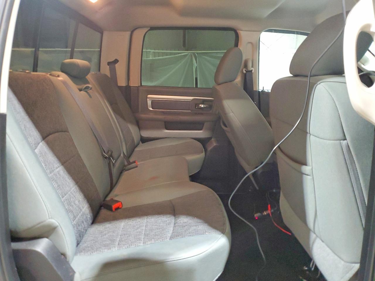 2015 Dodge RAM 1500 SLT