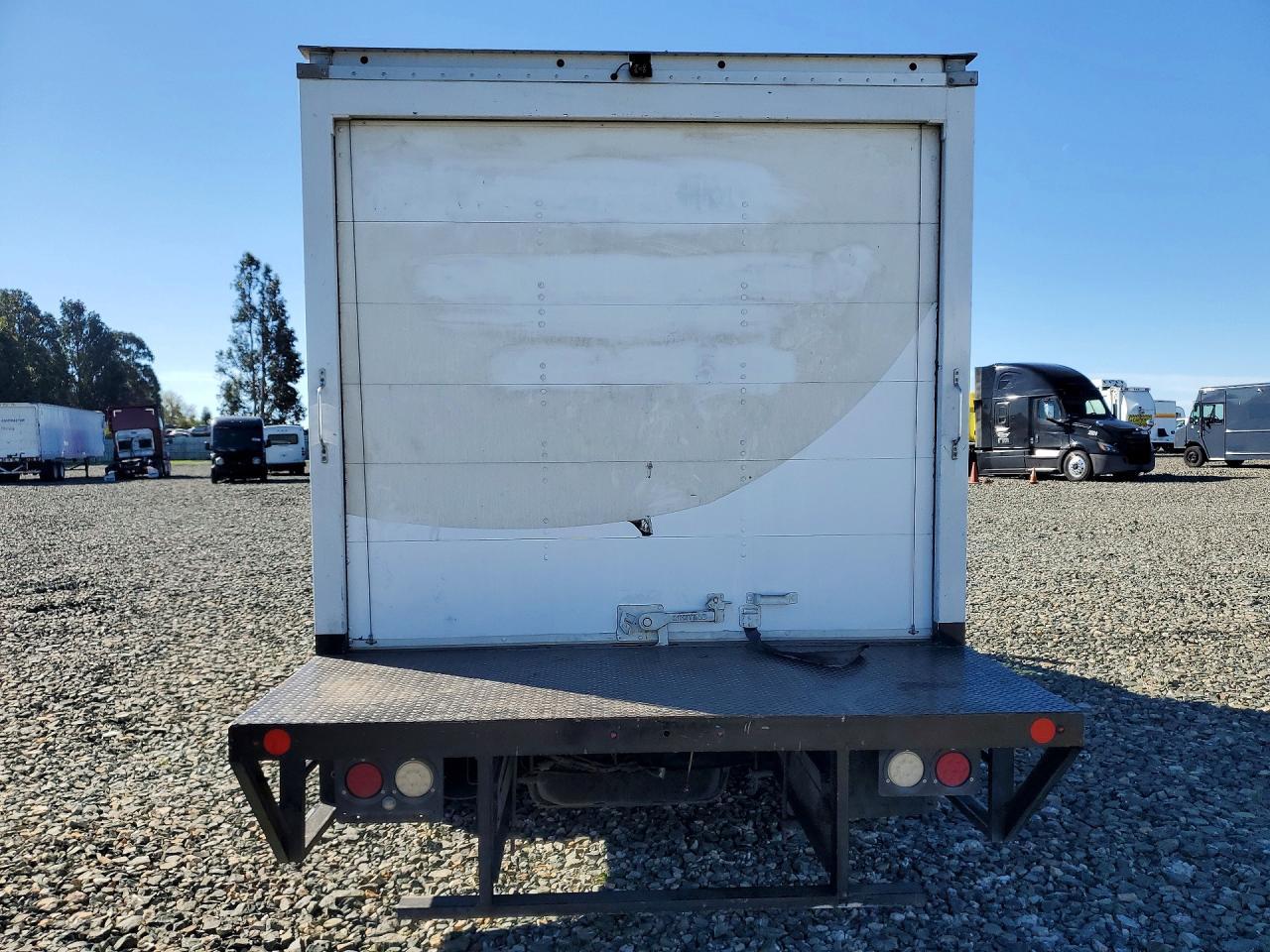 2021 Ford BOX Truck