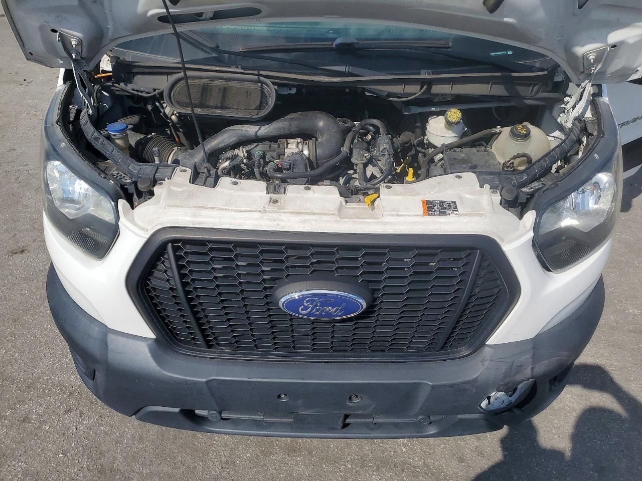 2020 Ford Transit Delivery Truck