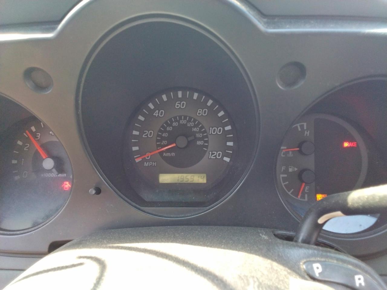 2002 Nissan Frontier Standard