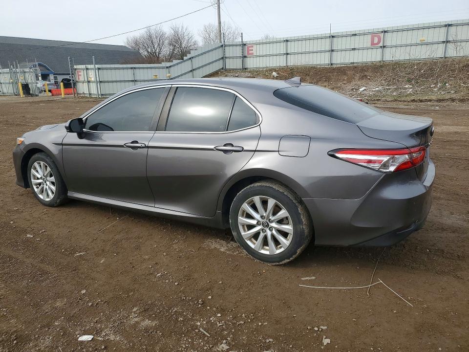 2019 Toyota Camry le