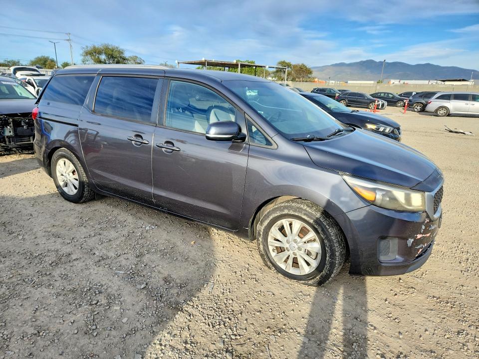 2016 KIA Sedona lx