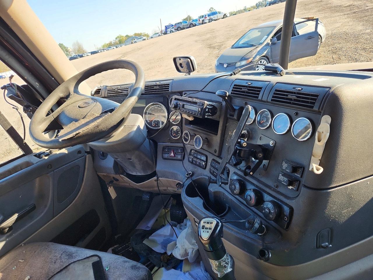 2016 Freightliner Cascadia 125 Semi Truck