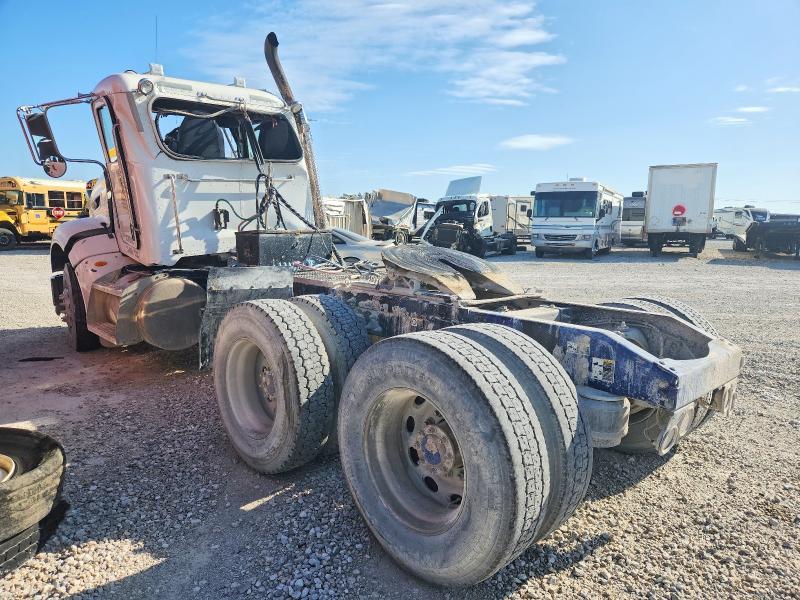 2012 Peterbilt 386 Semi Truck
