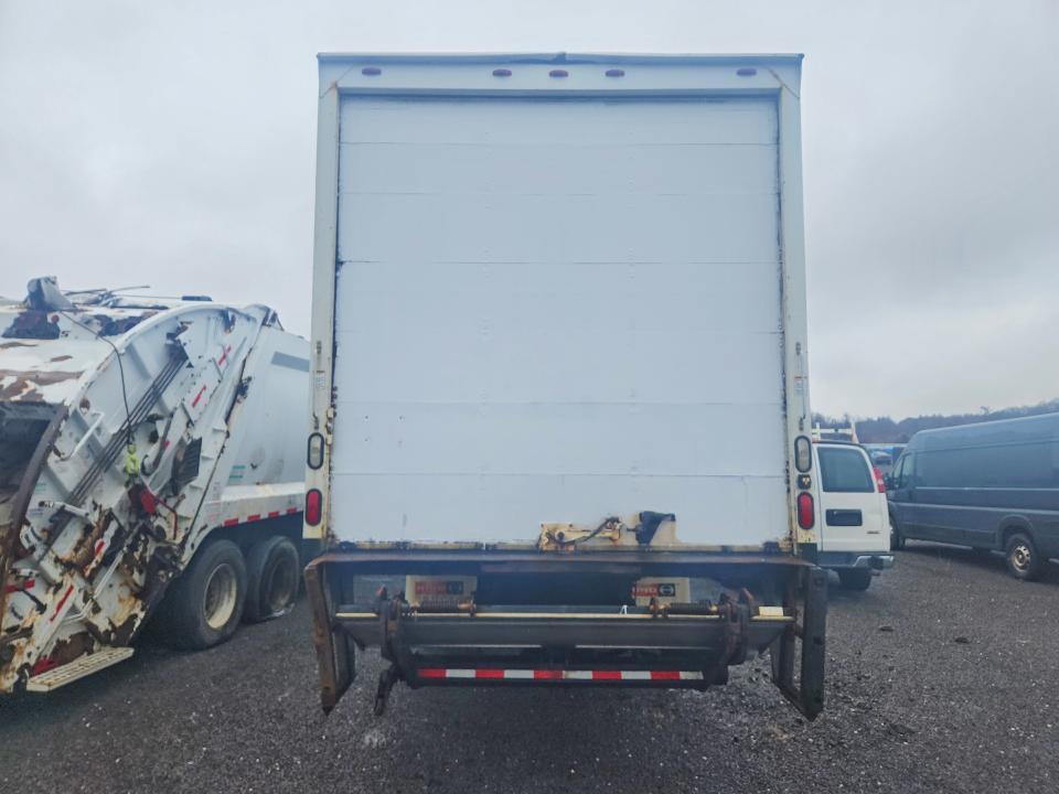 2016 Hino 268 BOX Truck