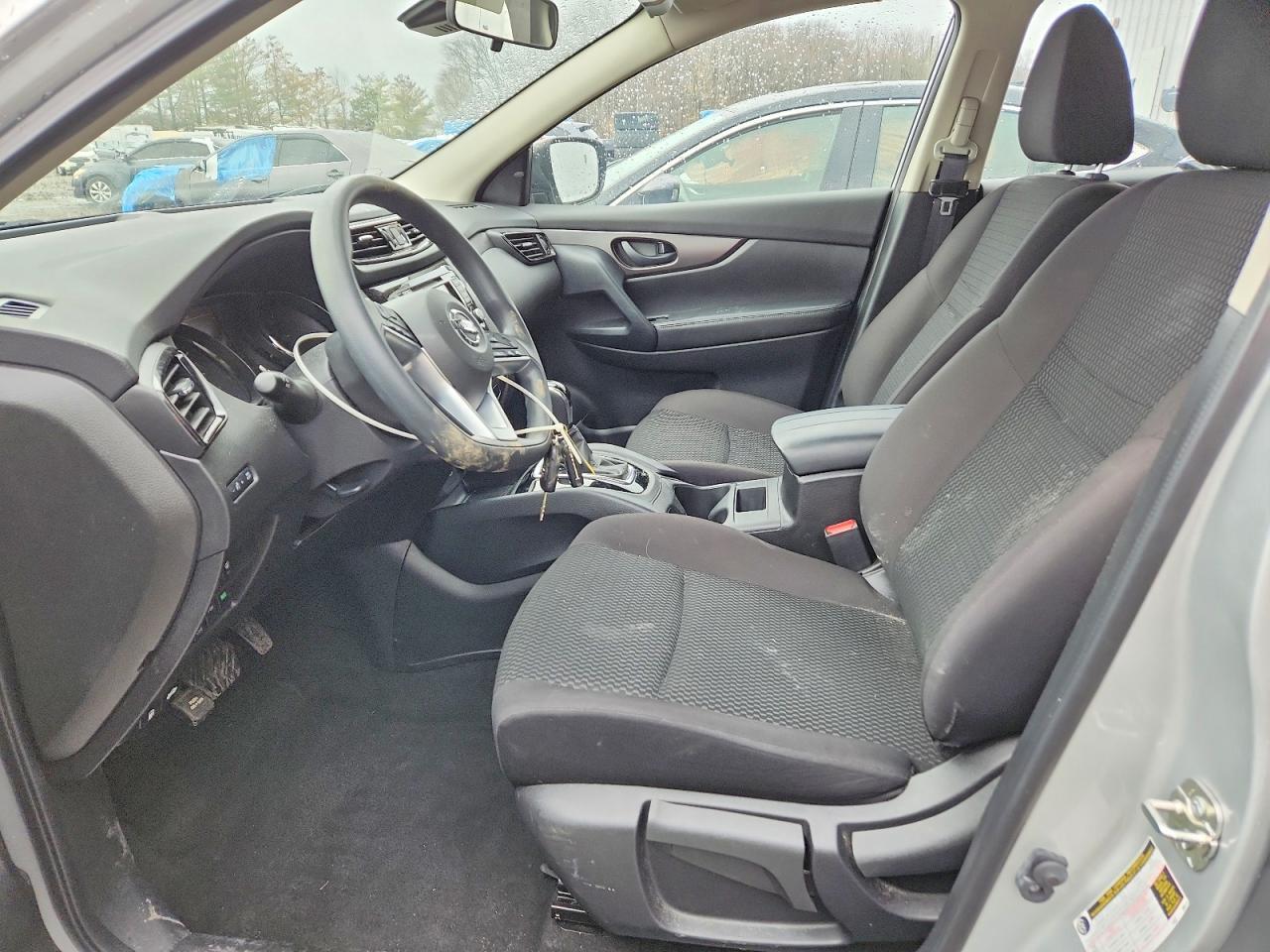 2022 Nissan Rogue Sport s