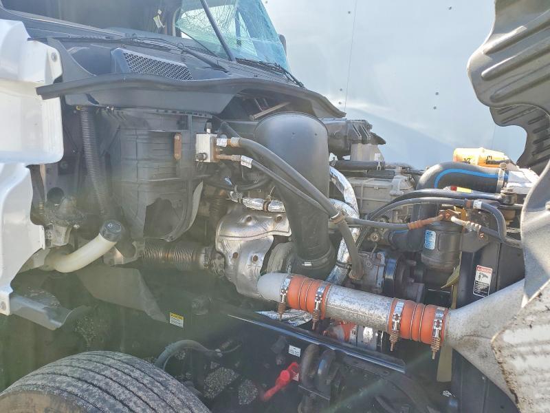 2017 Freightliner Cascadia 125 Semi Truck