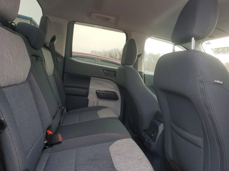 2022 Ford Maverick XL