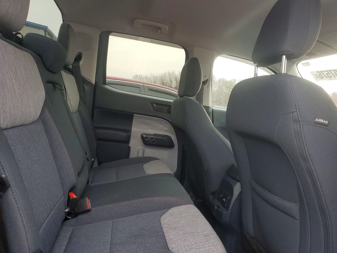 2022 Ford Maverick XL