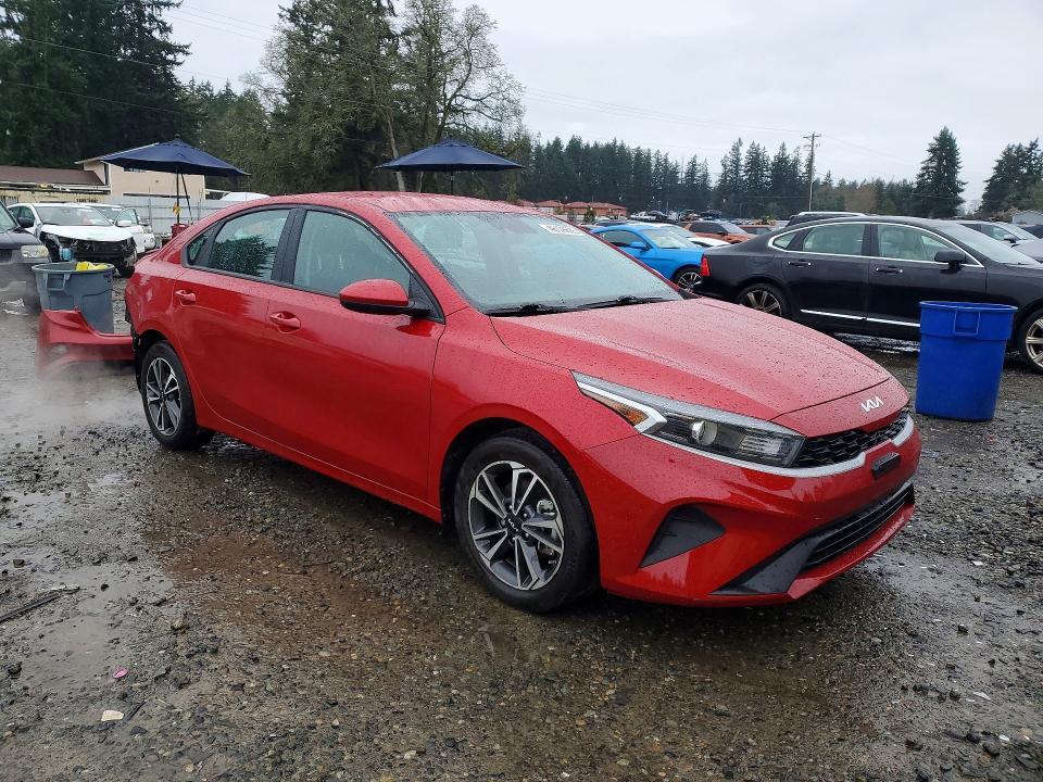 2023 KIA Forte lxs