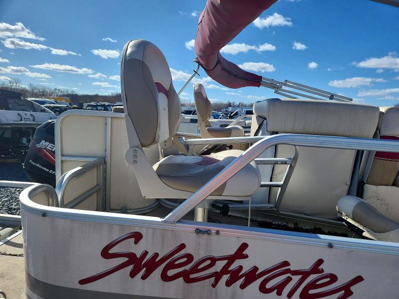 2005 Sweetwater/godfrey Marine 2005 Sweetwater Pontoon Boat