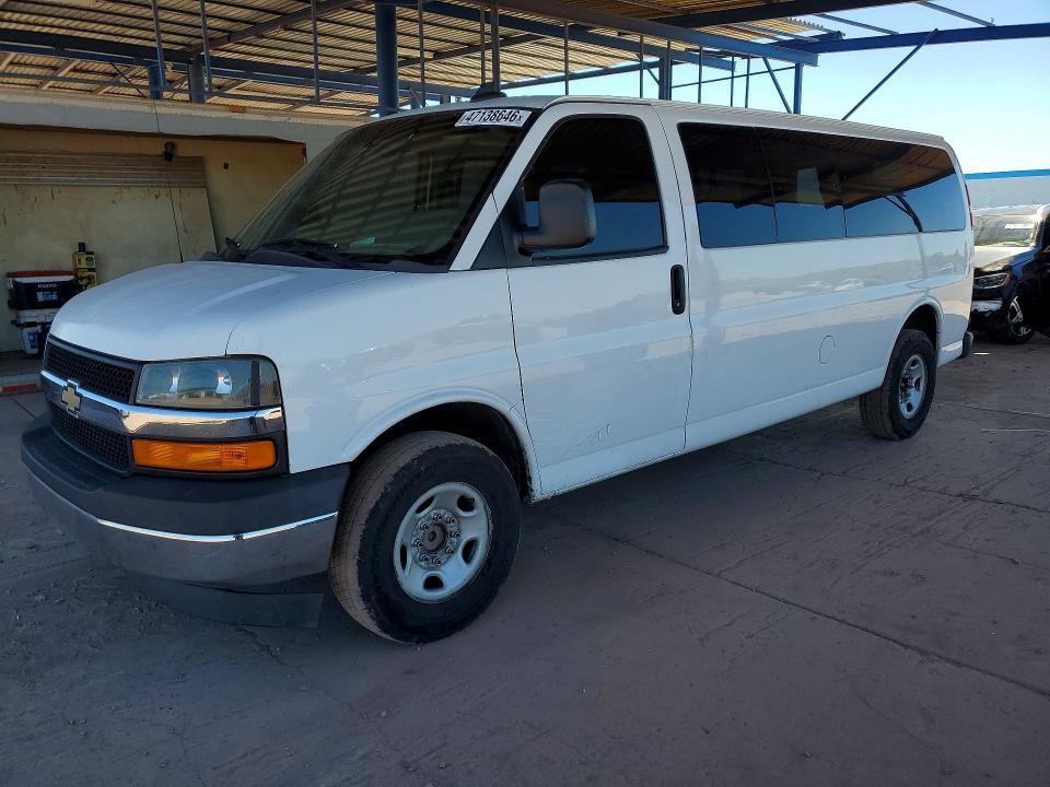 2017 Chevrolet Express G3500 LT