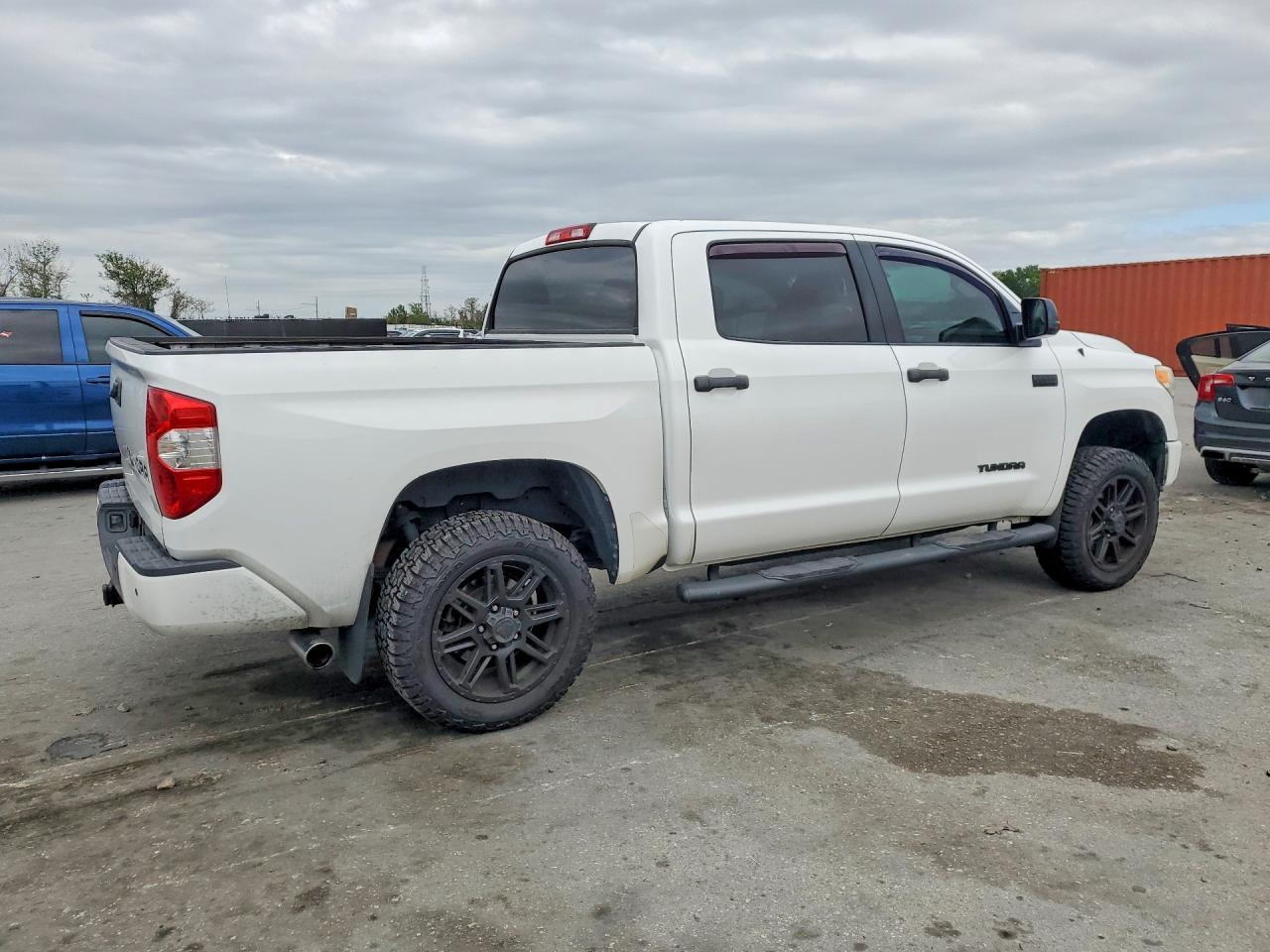 2017 Toyota Tundra Platinum
