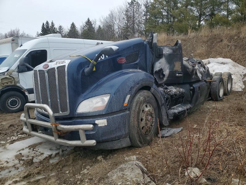 2022 Peterbilt 579