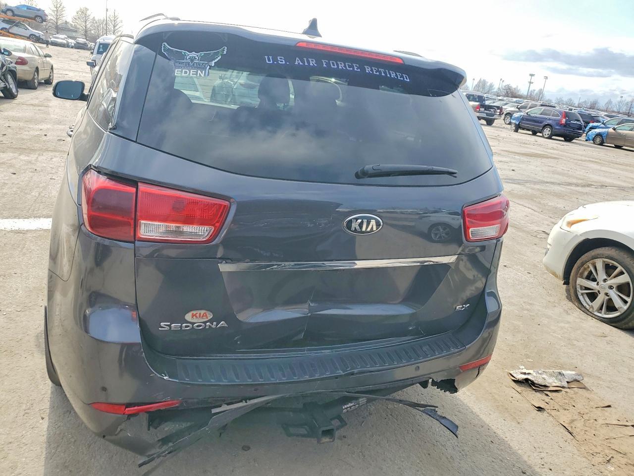 2017 KIA Sedona ex