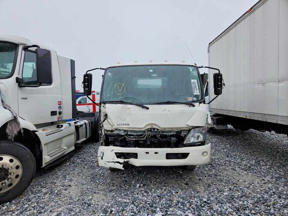 2016 Hino 155