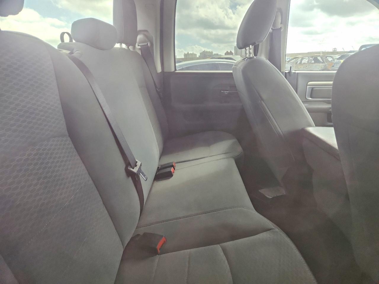 2015 Dodge RAM 1500 SLT
