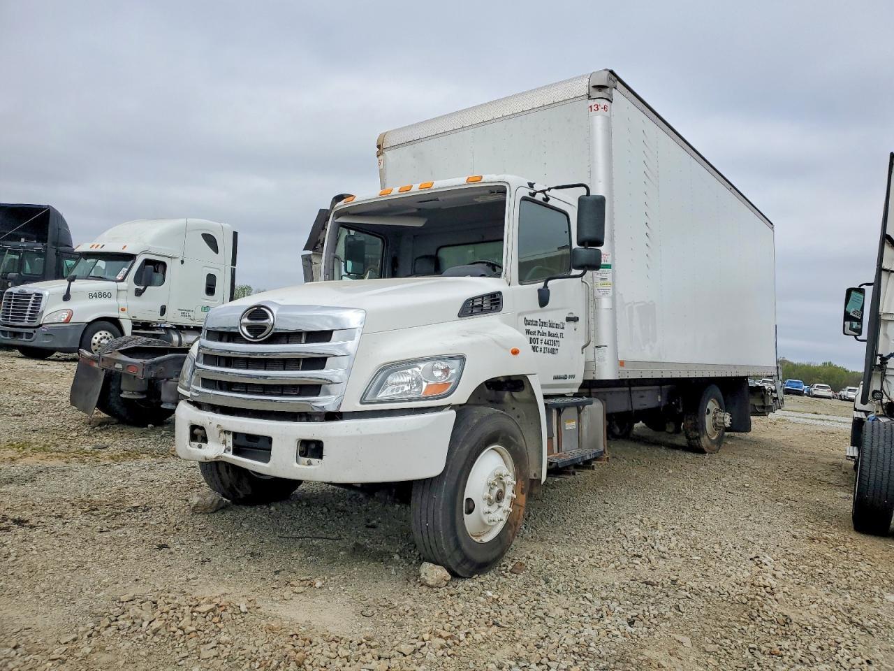 2020 Hino 258/268 BOX Truck