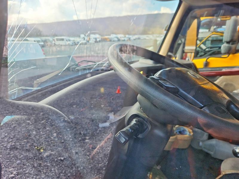 2008 Volvo VT Semi Truck