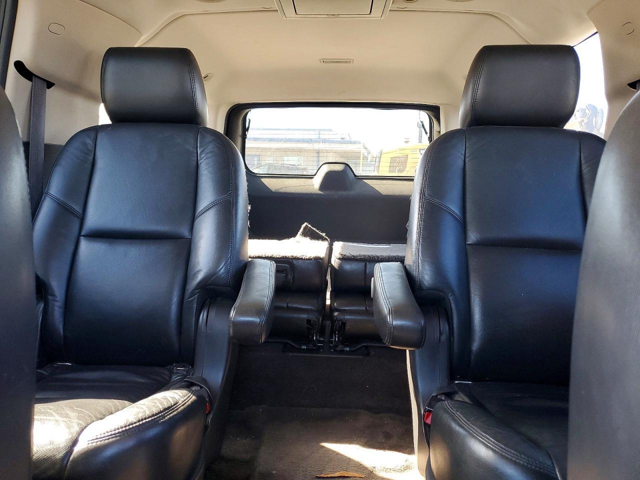 2011 Cadillac Escalade esv Premium