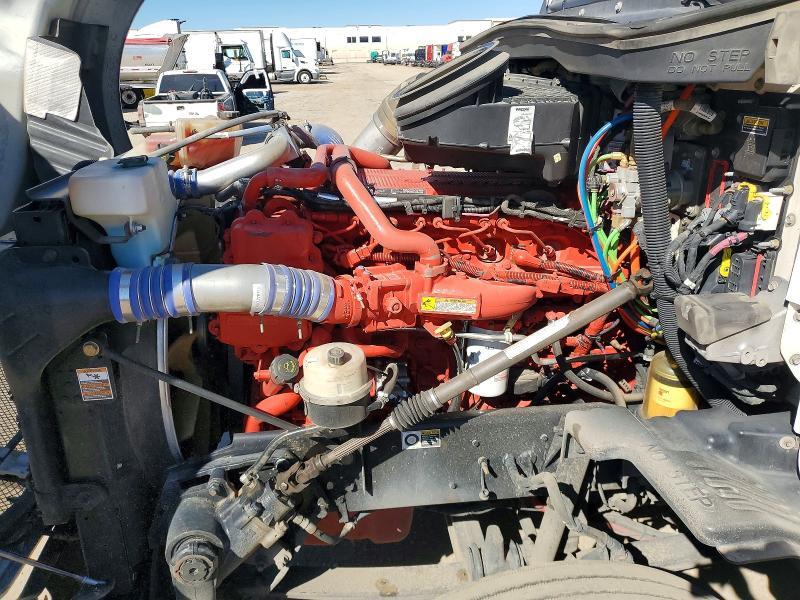 2017 Kenworth T680 Semi Truck