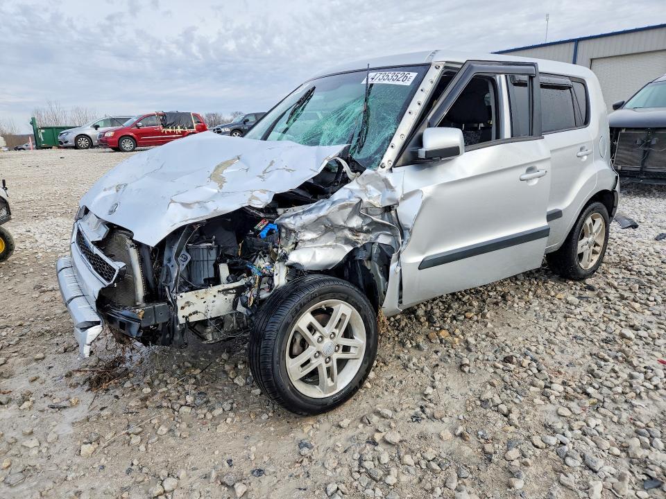 2011 KIA Soul +