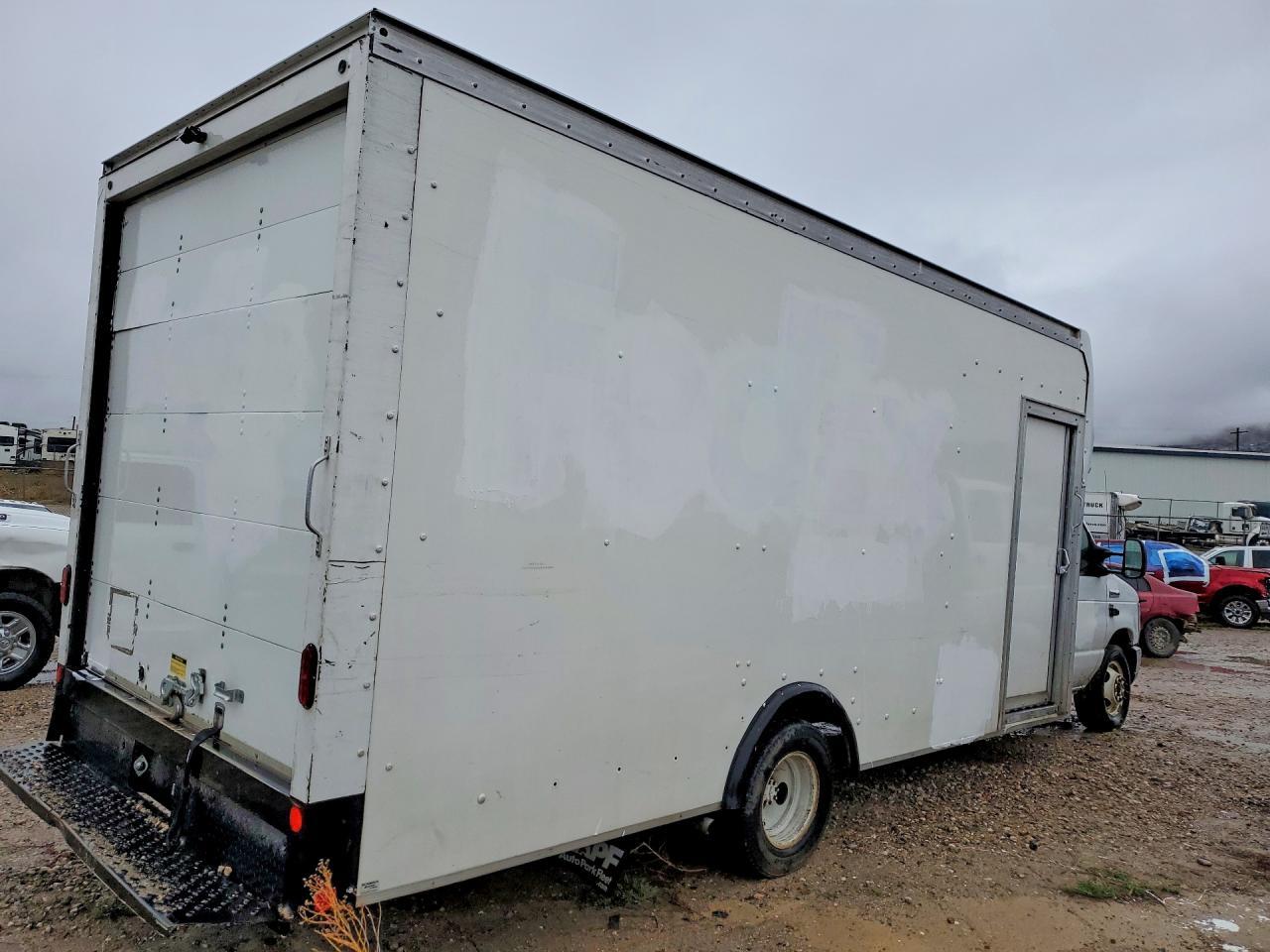 2019 Ford Econoline E450 Delivery Truck