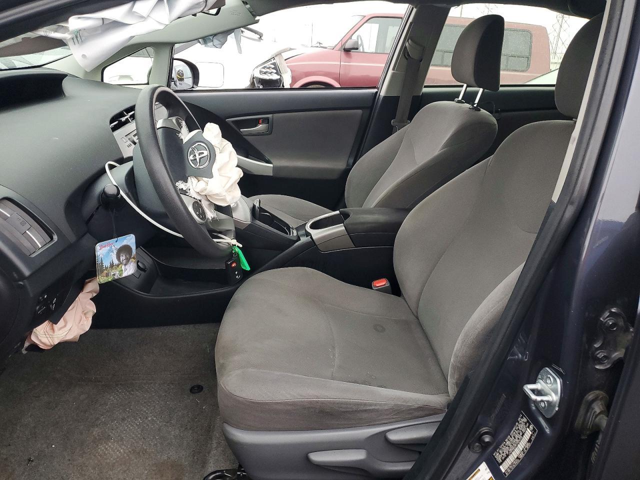 2015 Toyota Prius two