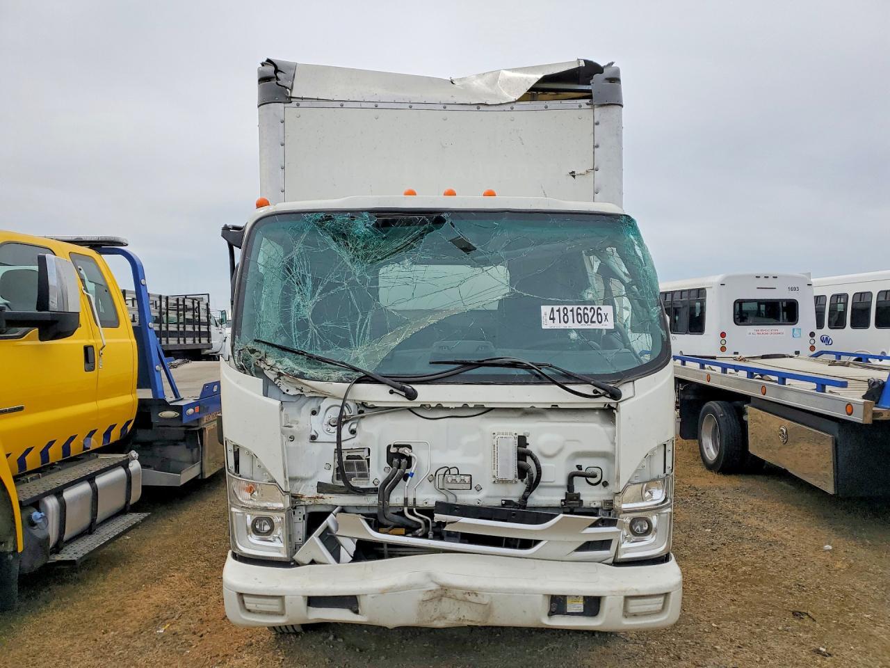 2024 Isuzu NPR XD BOX Truck